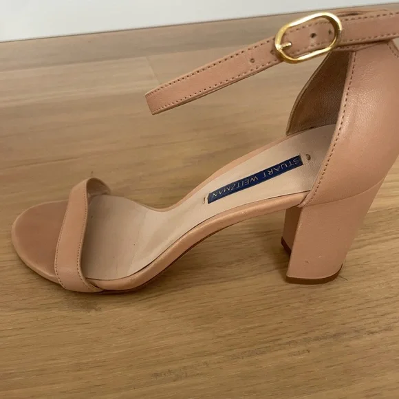 Stuart Weitzman Nude Heels - Picture 2 of 3